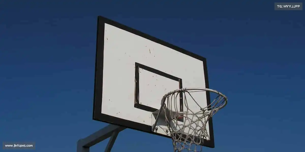 pc28预测——🏊♂️泳往直前，超越昨天的自己！💦